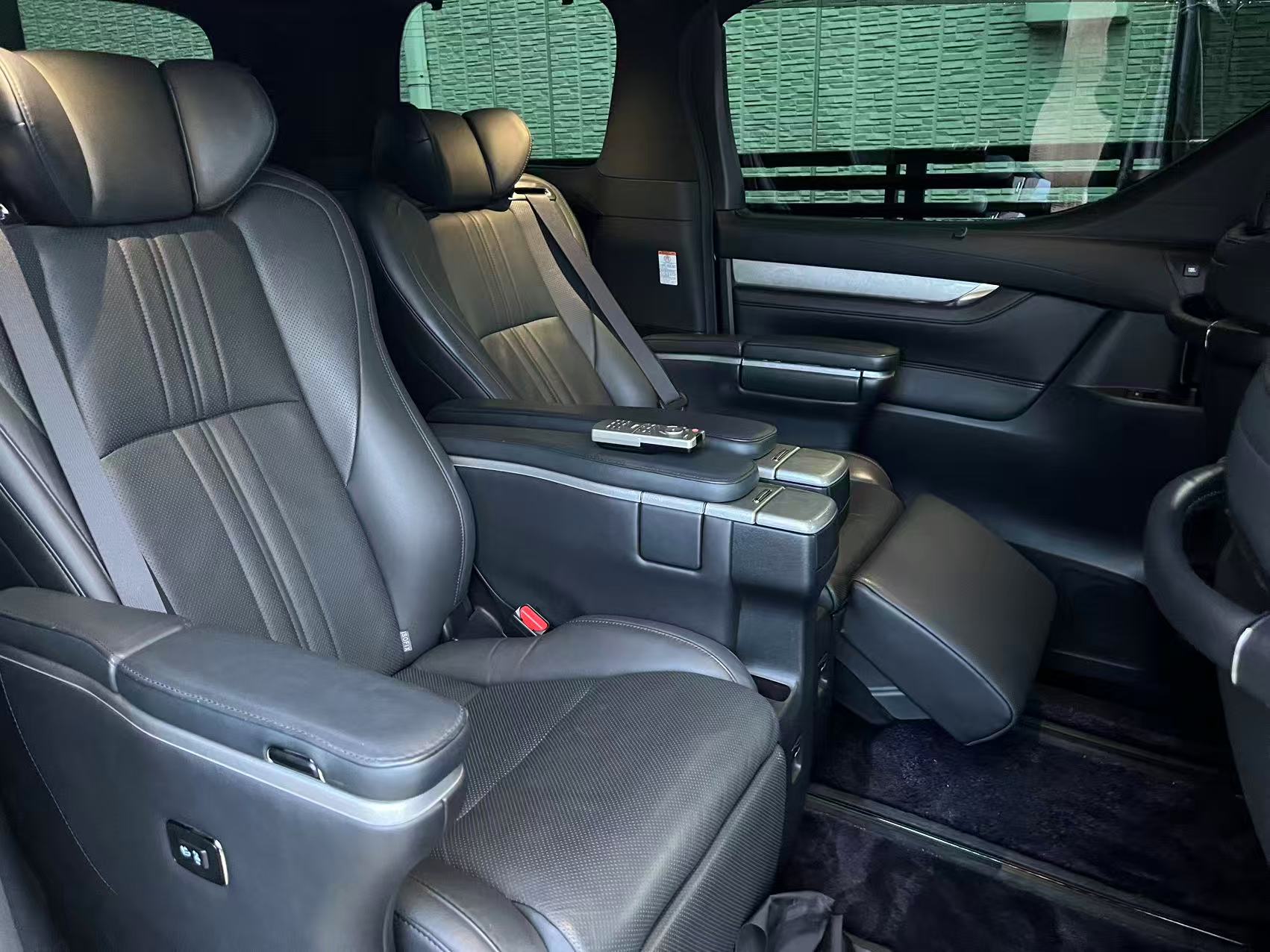 2019 TOYOTA VELLFIRE SOLD - Image 4